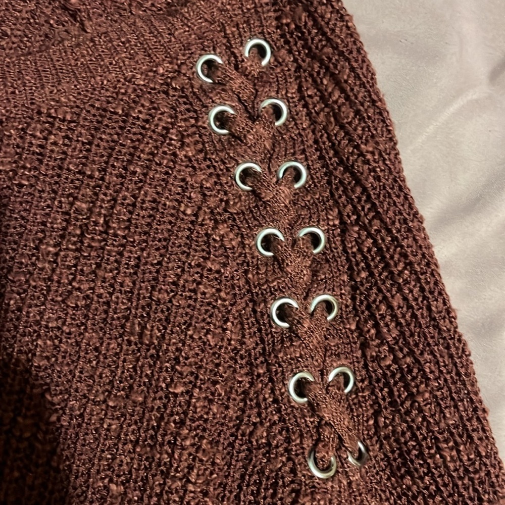 Pink Rose Sweater - Picture 3 of 3